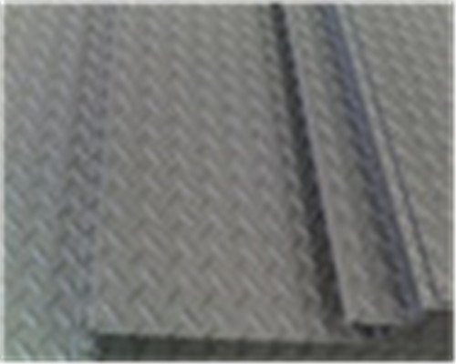 太原利鵬偉業商貿有限公司：堆放鋼材需要注意哪些方面？