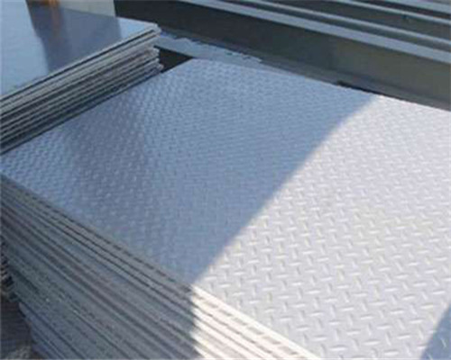 太原利鵬偉業(yè)商貿(mào)公司淺談太原卷板的優(yōu)點(diǎn)都有哪些？